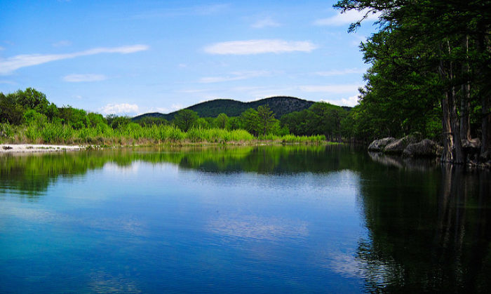 Frio River In The Texas Hill Country | Photo: FHG Photo (Flickr)